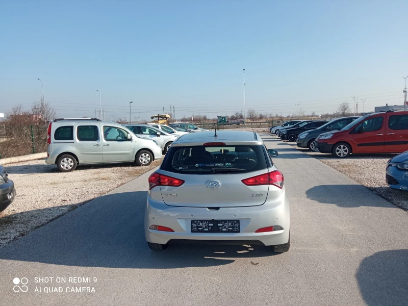 Hyundai I20 Газ бензин , снимка 5 - Автомобили и джипове - 43786741