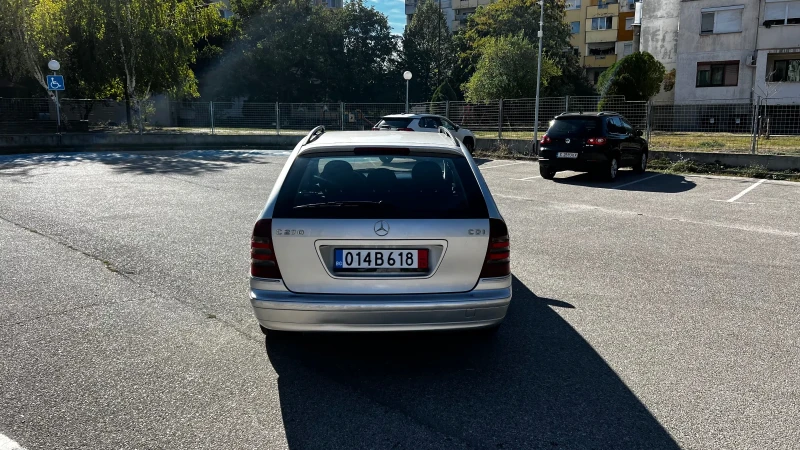 Mercedes-Benz C 270 2, 7 cdi Avantgarde , снимка 5 - Автомобили и джипове - 48411033