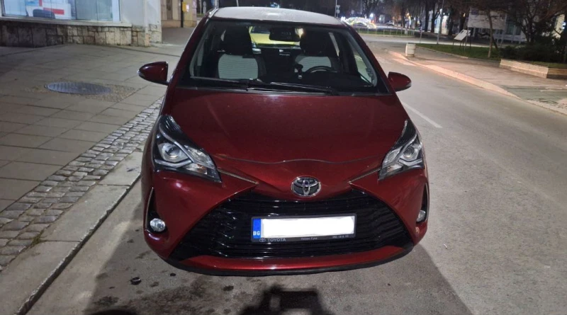 Toyota Yaris, снимка 3 - Автомобили и джипове - 48397227