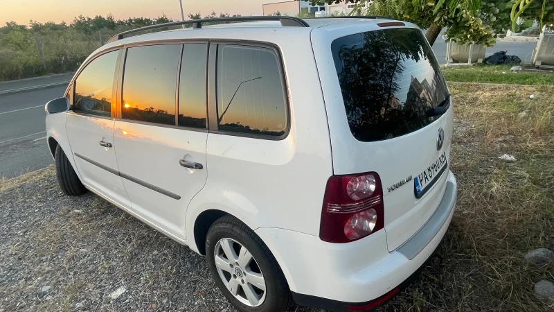 VW Touran, снимка 5 - Автомобили и джипове - 52756031