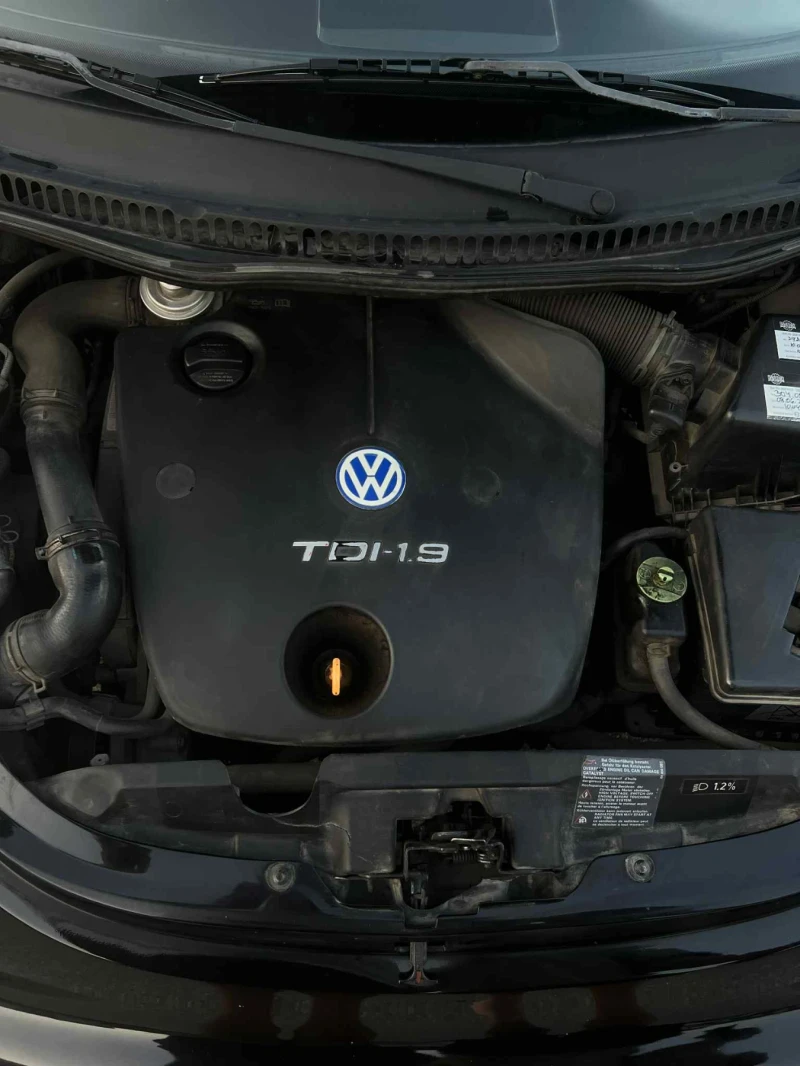 VW New beetle, снимка 16 - Автомобили и джипове - 52541615