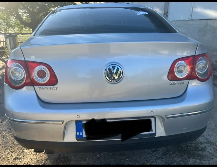 VW Passat 2.0TDI BMP, снимка 4 - Автомобили и джипове - 48009940