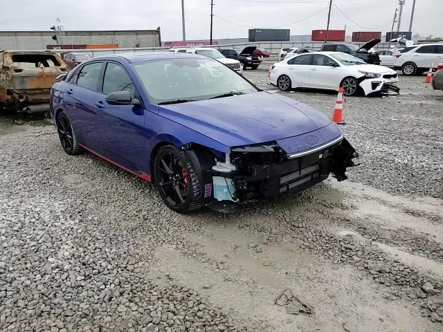 Hyundai Elantra 2.0L 4 Front-wheel Drive