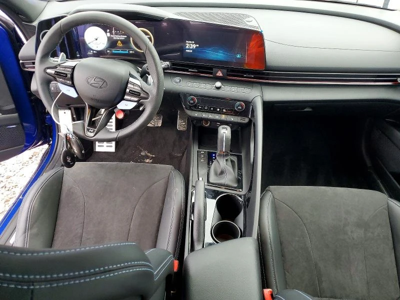 Hyundai Elantra 2.0L 4 Front-wheel Drive, снимка 13 - Автомобили и джипове - 53648708