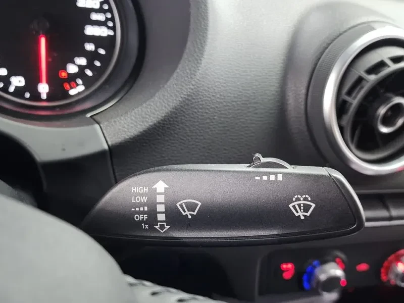 Audi A3 1.6 TDI, снимка 16 - Автомобили и джипове - 54125519