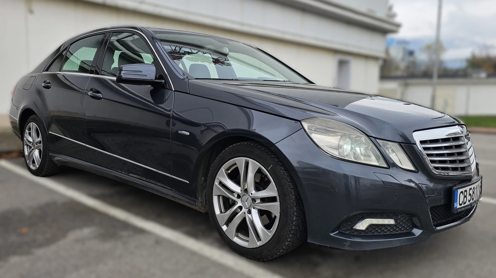 Mercedes-Benz E 220 AVANTGARDE, снимка 1