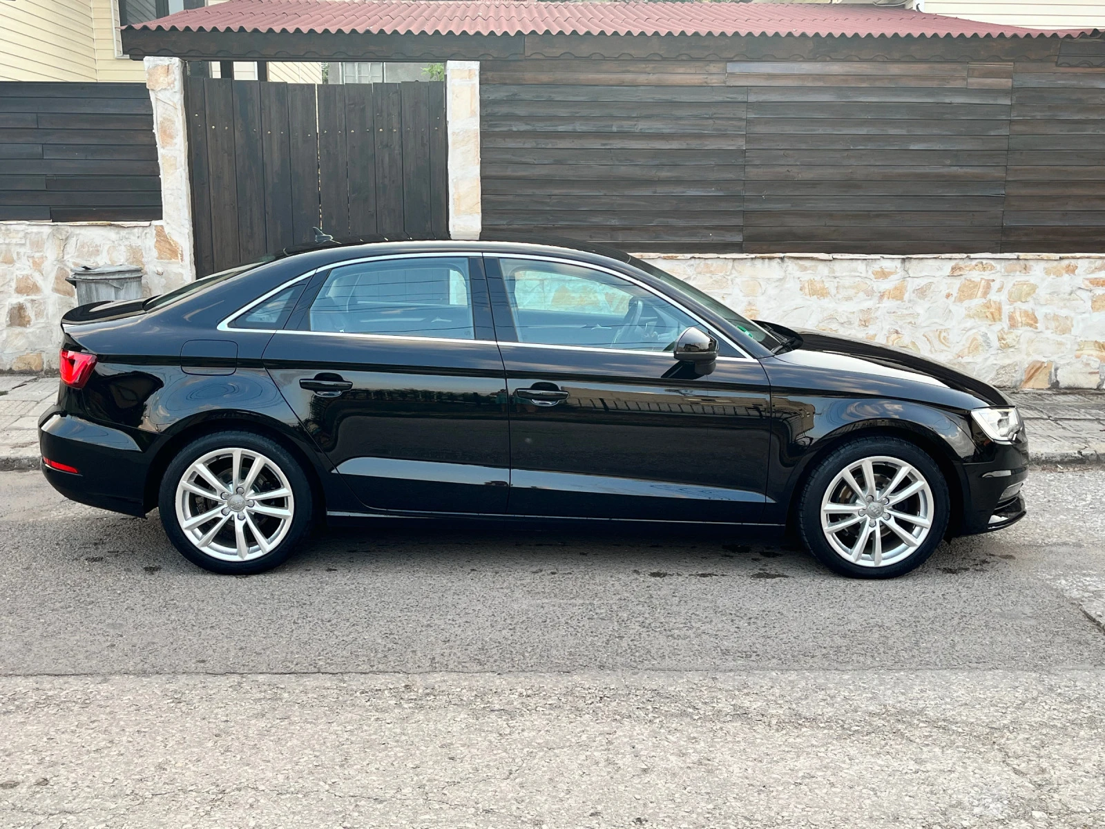 Audi A3 2.0TDI 37000КМ Седан - изображение 6