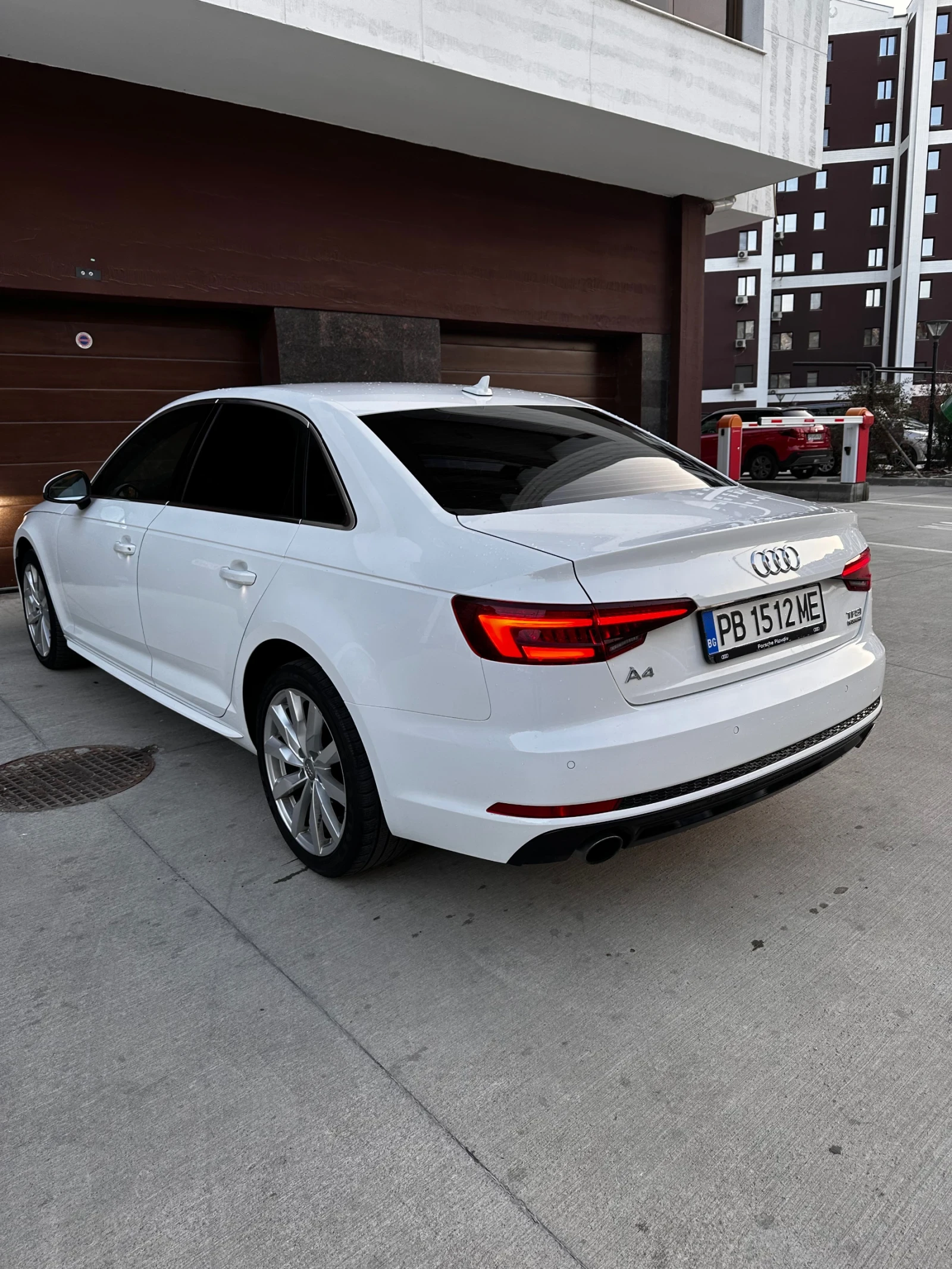 Audi A4 TFSI QUATTRO СЕРВИЗНА ИСТОРИЯ - изображение 10