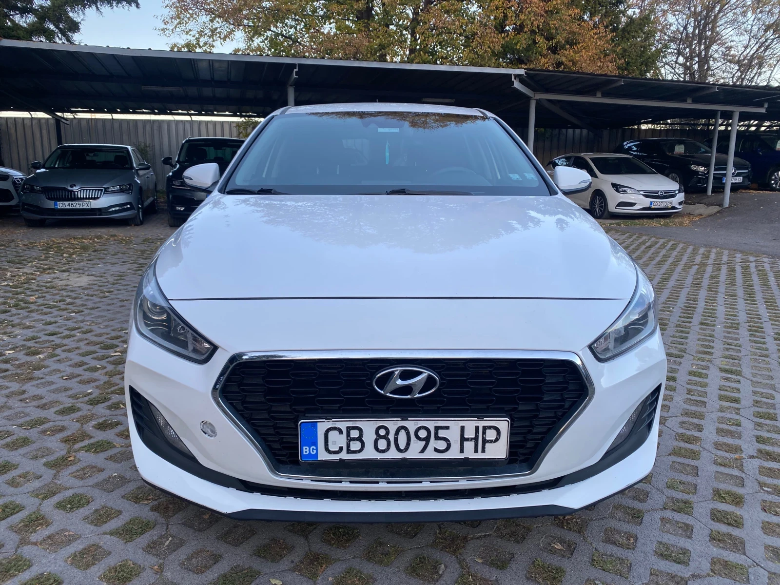 Hyundai I30 1.4i 100 k.c - изображение 2