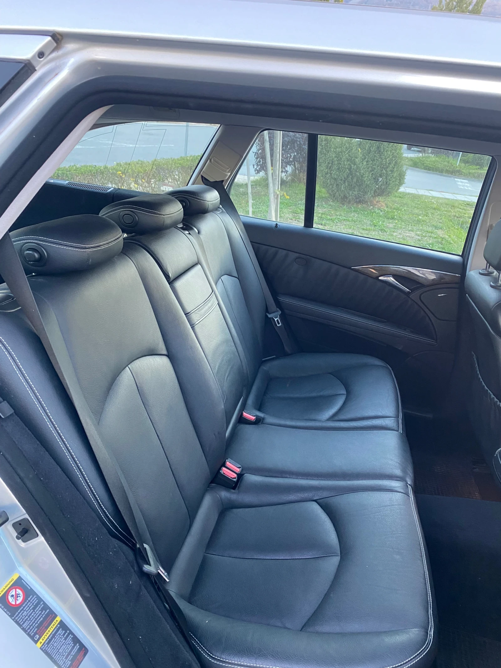 Mercedes-Benz E 320  - изображение 10
