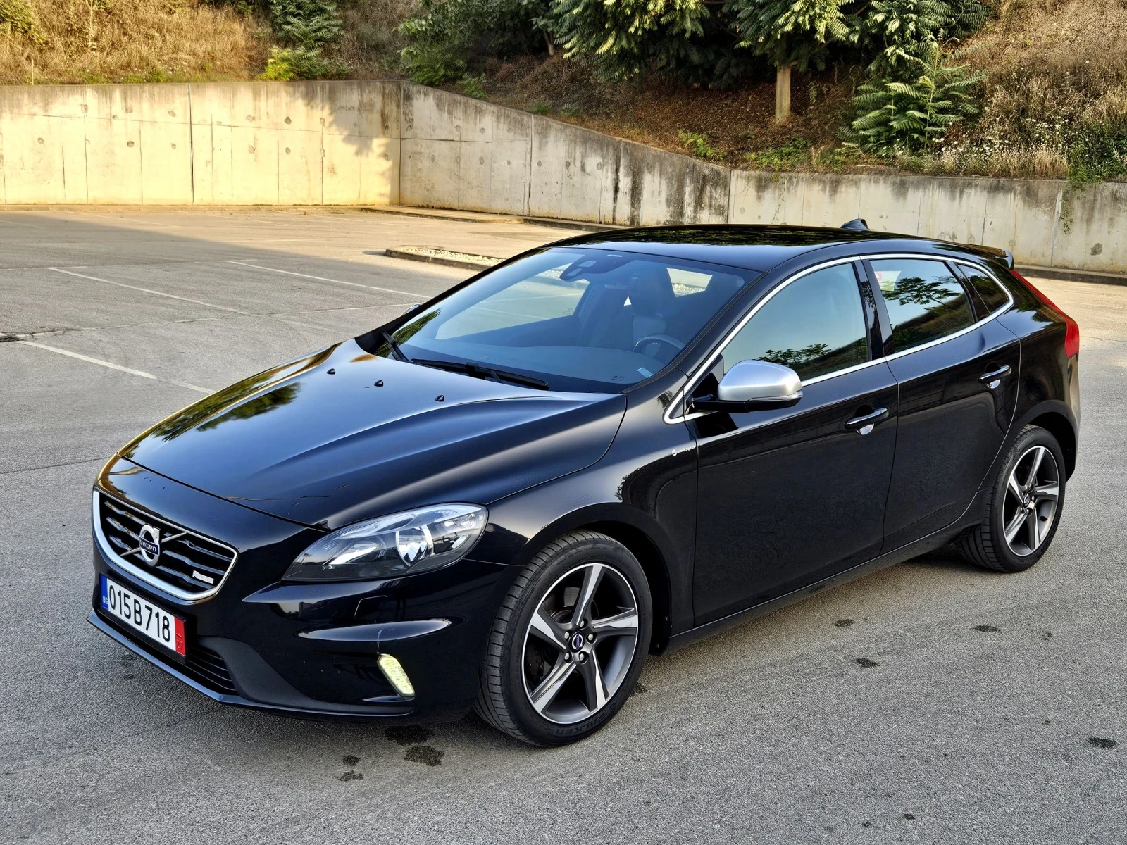 Volvo V40 R-DESIGN - изображение 8