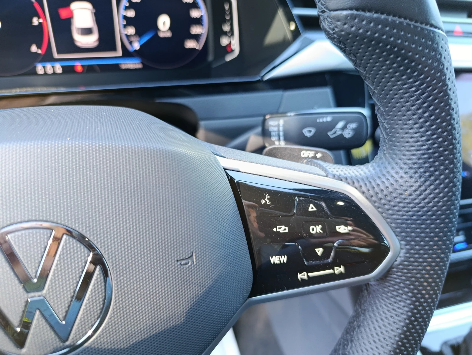 VW Arteon 2.0 TDI R-Line - | Mobile.bg   10