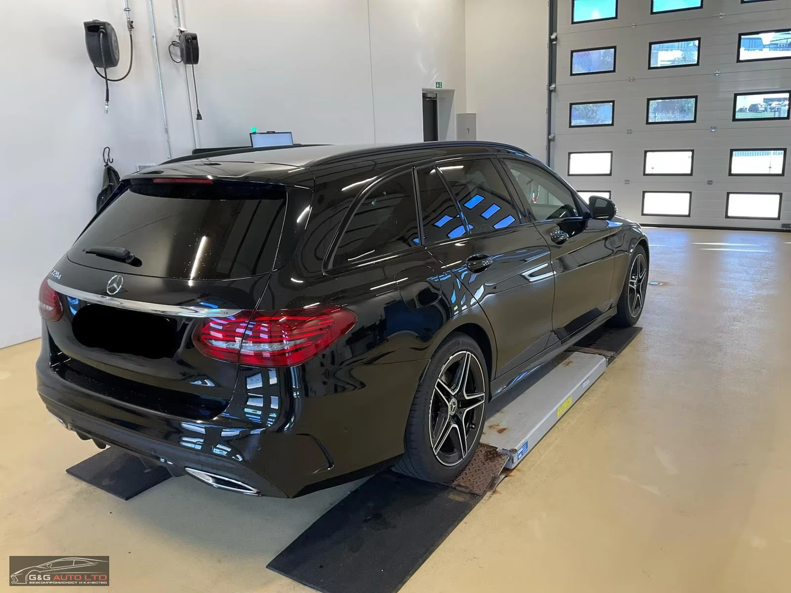 Mercedes-Benz C 220 AMG/194HP/NIGHT-EDITION/CARPLAY/DIGITAL/LED/849f - изображение 4