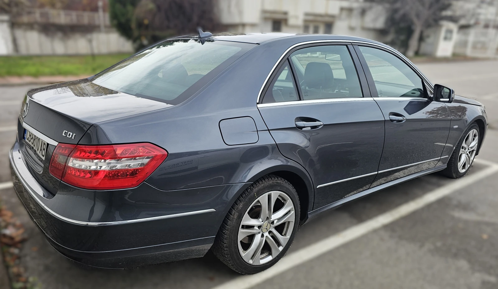 Mercedes-Benz E 220 AVANTGARDE - изображение 7