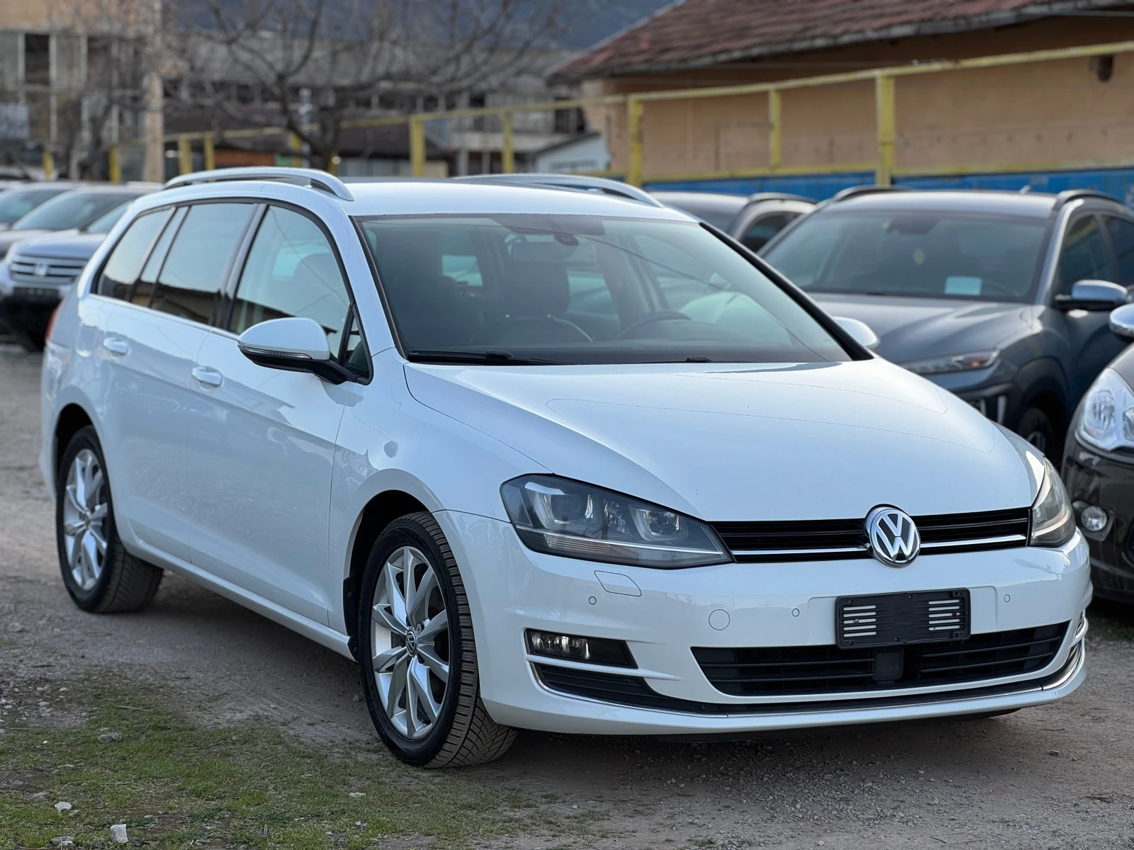 VW Golf 2.0TDI * DSG * NAVI * LED * XENON, снимка 3 - Автомобили и джипове - 53833431