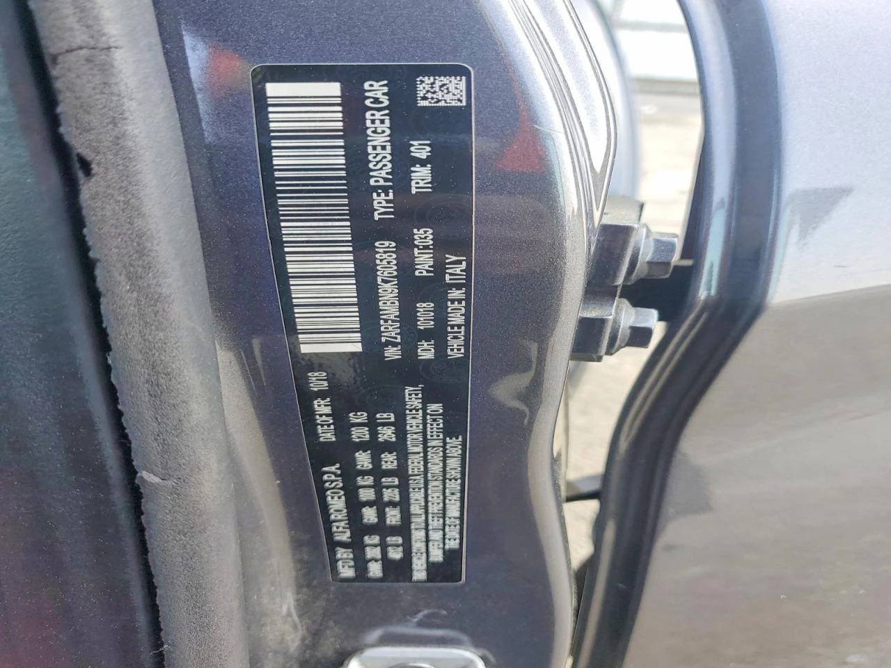 Alfa Romeo Giulia 2.0l Ti * KРАЙНА ЦЕНА ДО БГ* , снимка 12 - Автомобили и джипове - 54080401