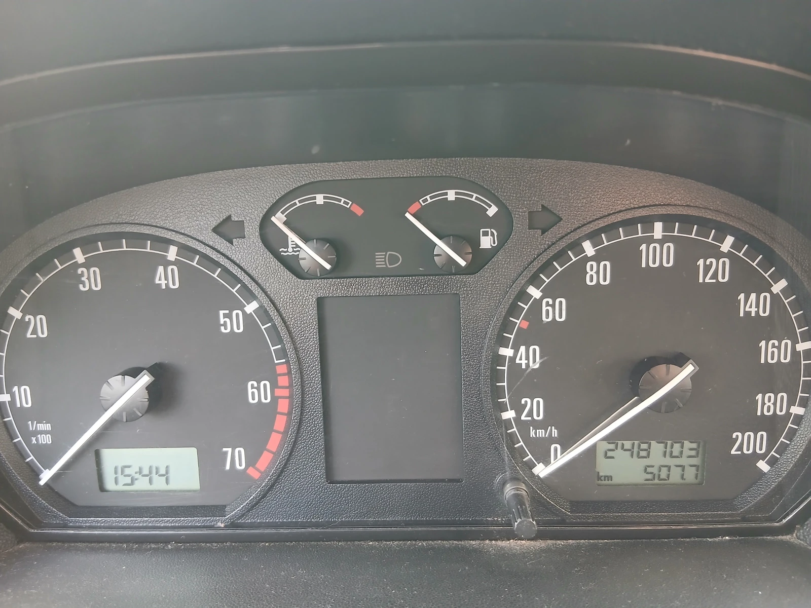 Skoda Fabia, снимка 5 - Автомобили и джипове - 54086006