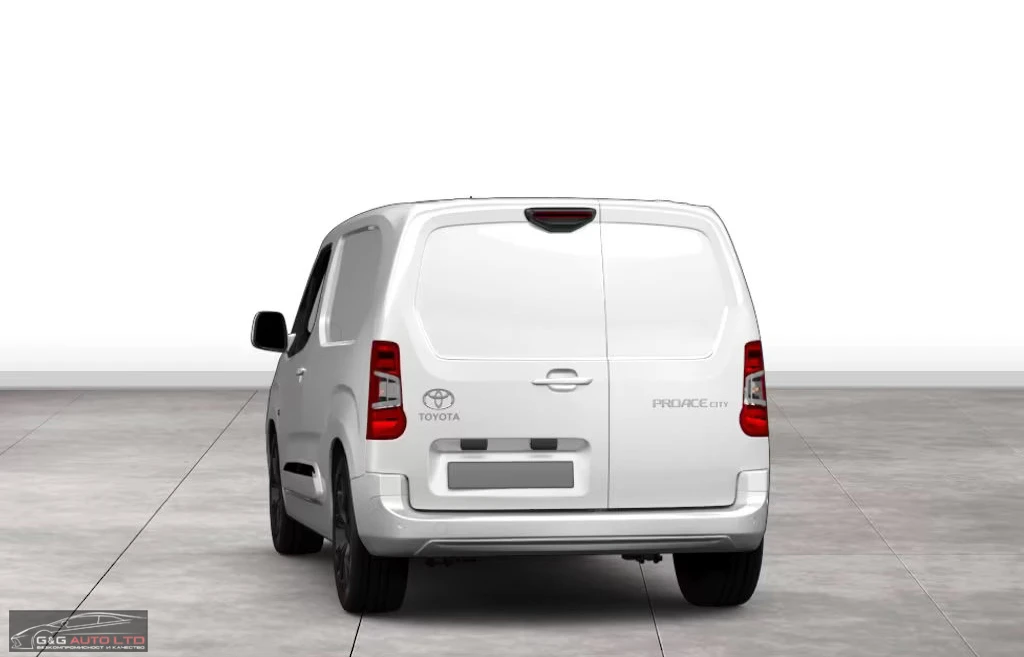 Toyota Proace City НОВ!/1.2MEISTER/110HP/L1/NAVI/CPLAY/129q, снимка 8 - Автомобили и джипове - 54114091