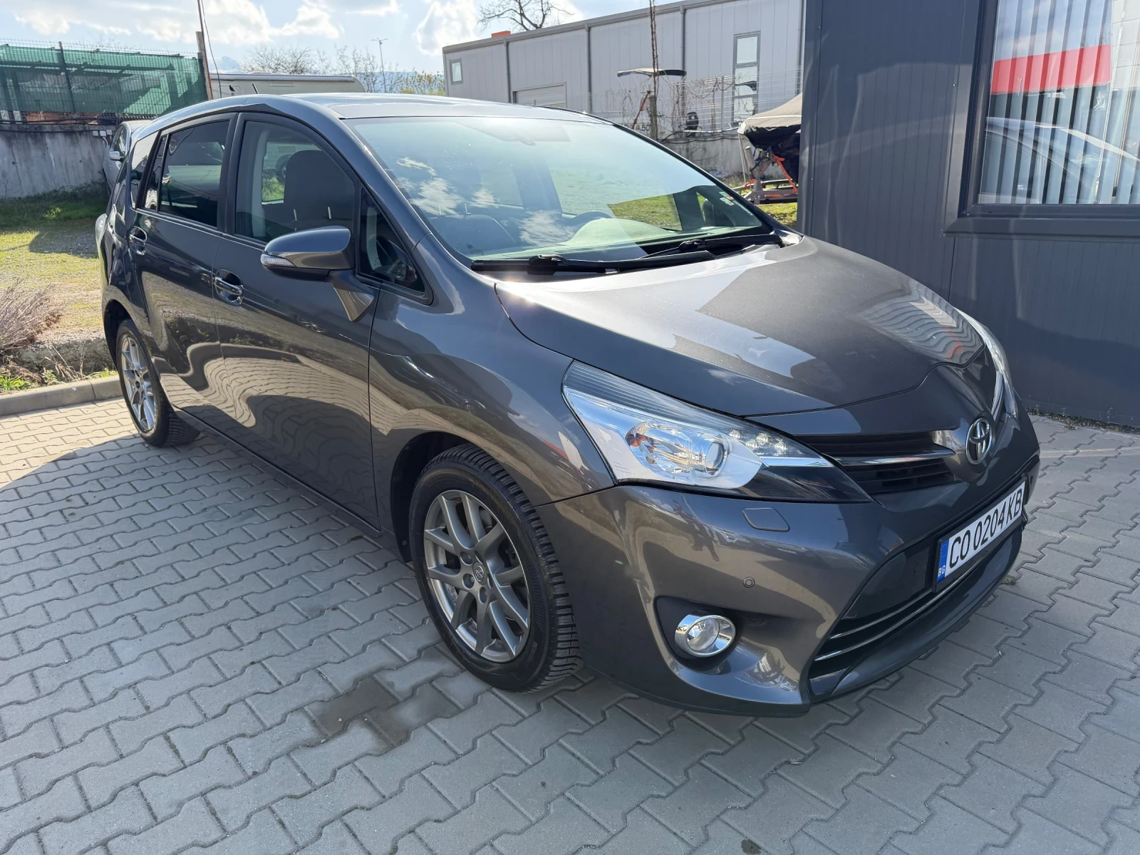 Toyota Verso 2.2 D-cat Avtomat 84k km | Mobile.bg � ����������� 2