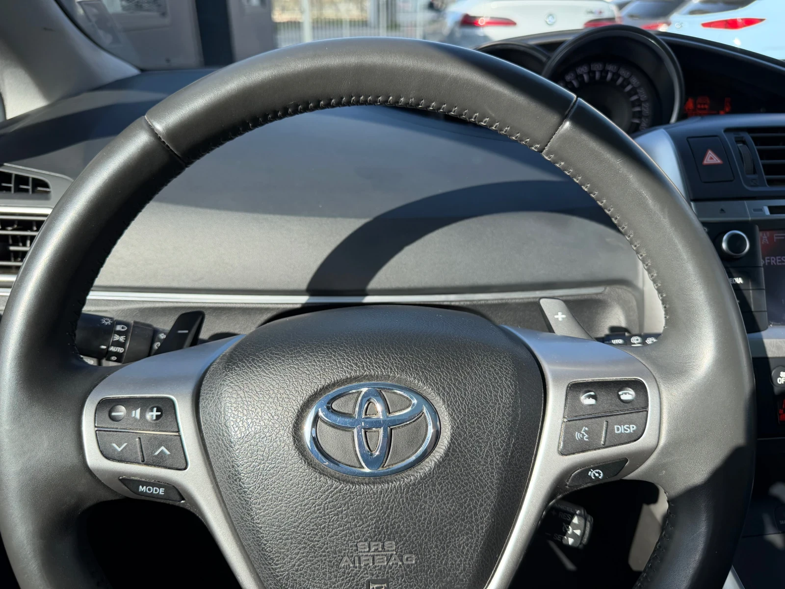 Toyota Verso 2.2 D-cat Avtomat 84k km | Mobile.bg � ����������� 11