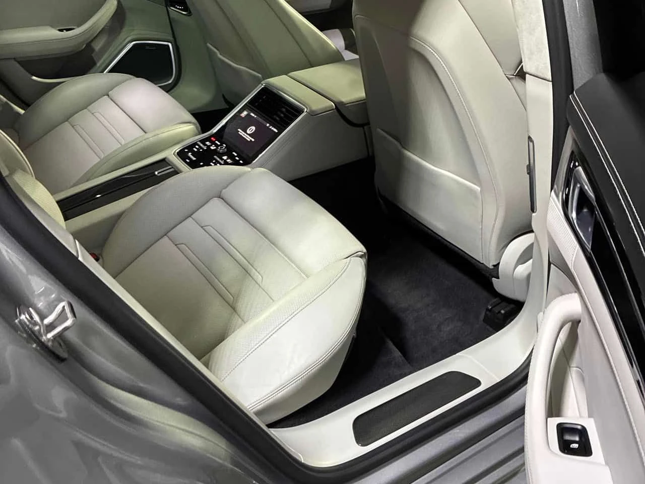 Porsche Panamera * Turbo S E Hybrid * BURMESTER * 360 * ХЕД ЪП, снимка 14 - Автомобили и джипове - 54295127