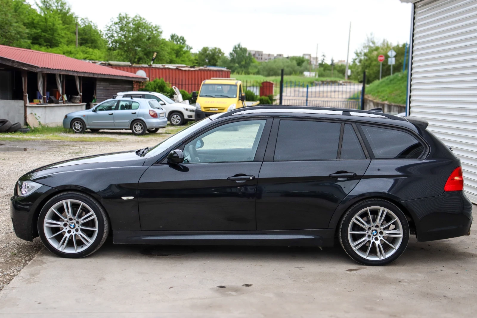 BMW 320 dM-Pack Navi, снимка 5 - Автомобили и джипове - 54388309