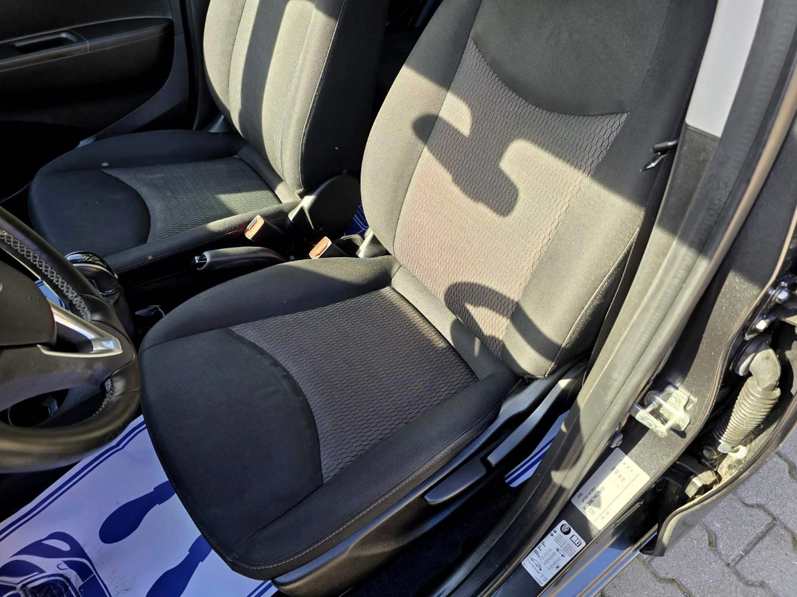 Opel Karl КАТО НОВ/1.0/75hp, снимка 10 - Автомобили и джипове - 54604797