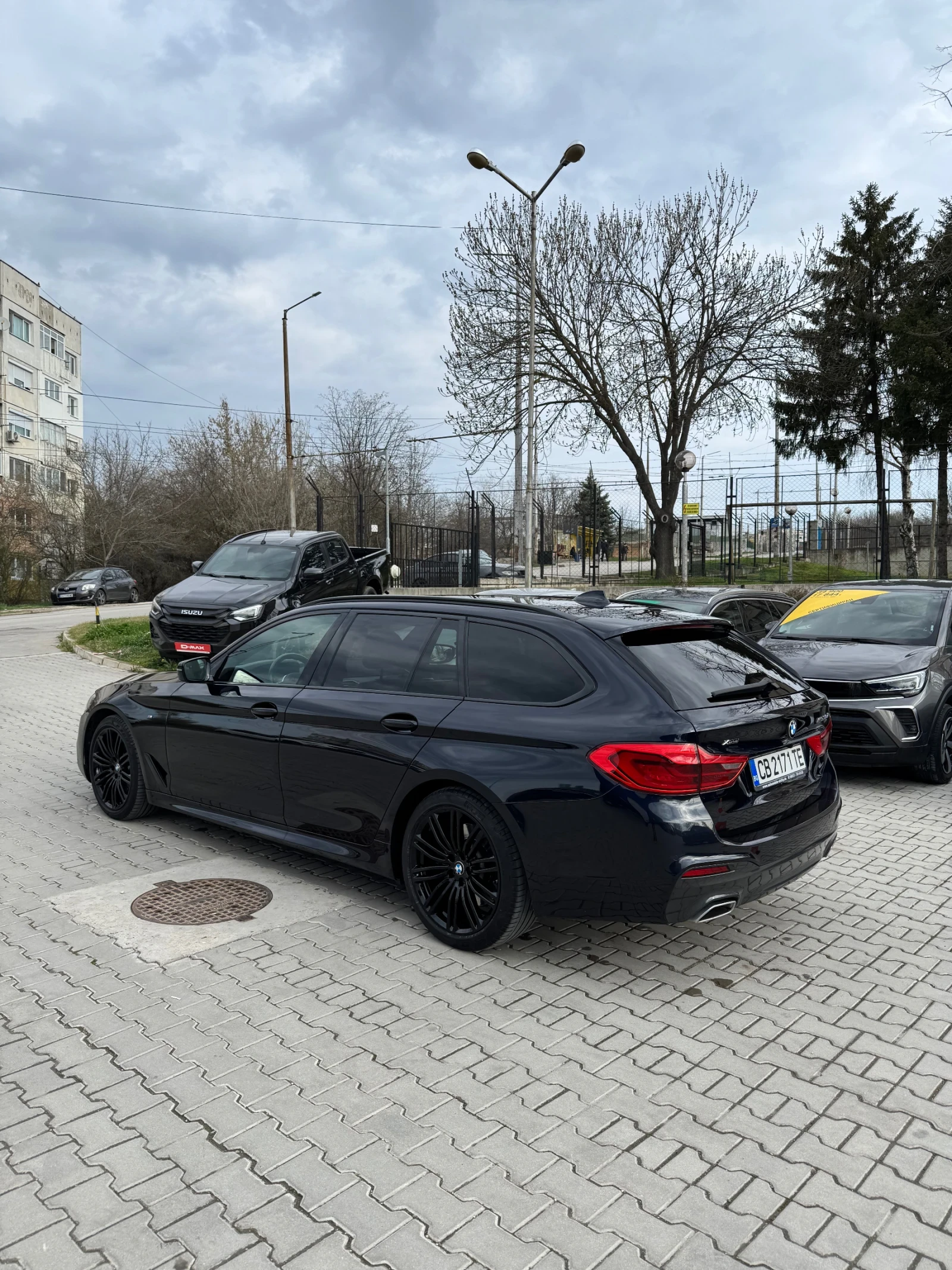 BMW 530 530d xDrive, снимка 3 - Автомобили и джипове - 54610564