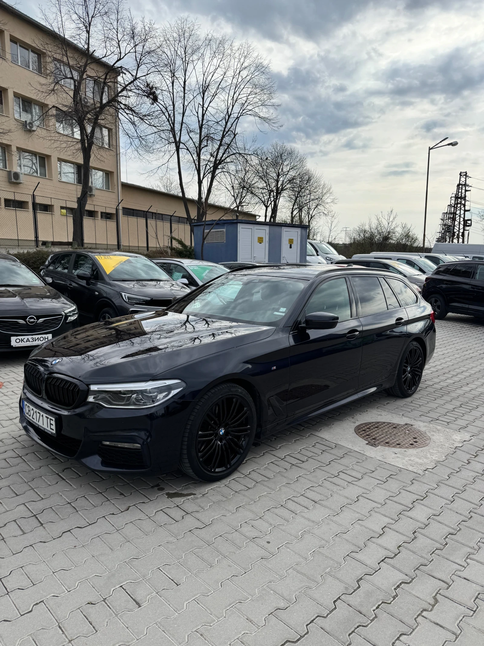 BMW 530 530d xDrive, снимка 2 - Автомобили и джипове - 54610564