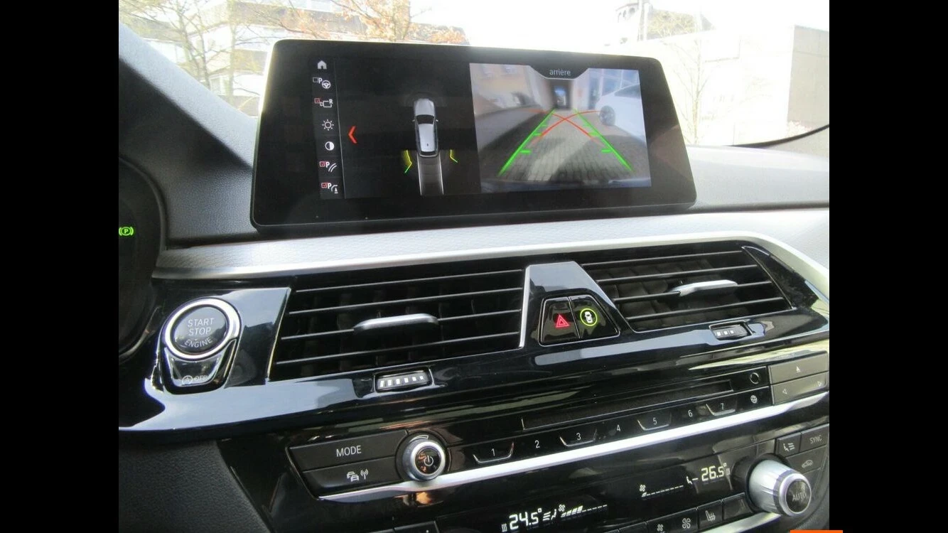 BMW 530 530d xDrive, снимка 12 - Автомобили и джипове - 54610564
