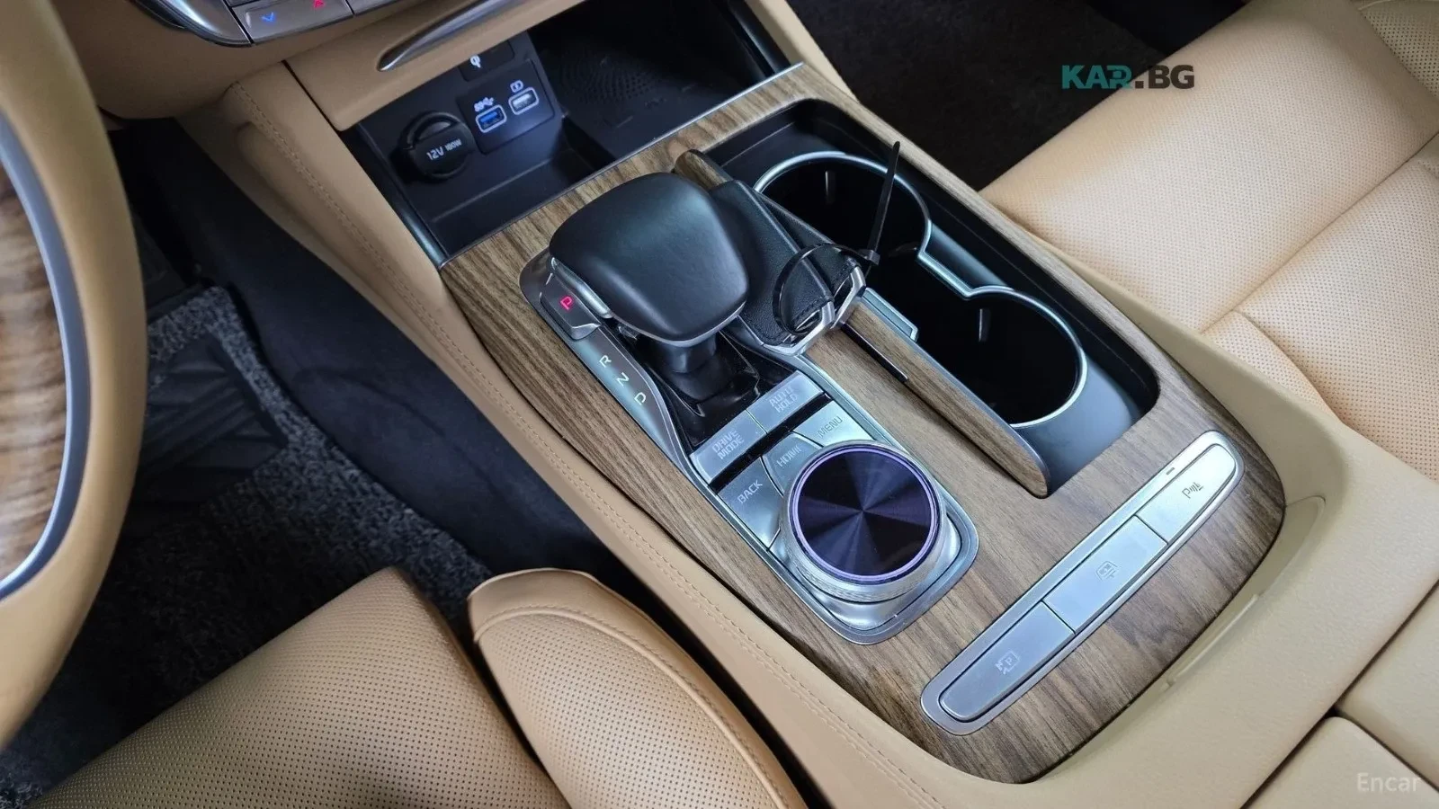 Kia K9 3.8GDI* AWD* КОЖА* ПОДГРЕВ* ОБДУХВАНЕ* 360* HEAD, снимка 10 - Автомобили и джипове - 54897874