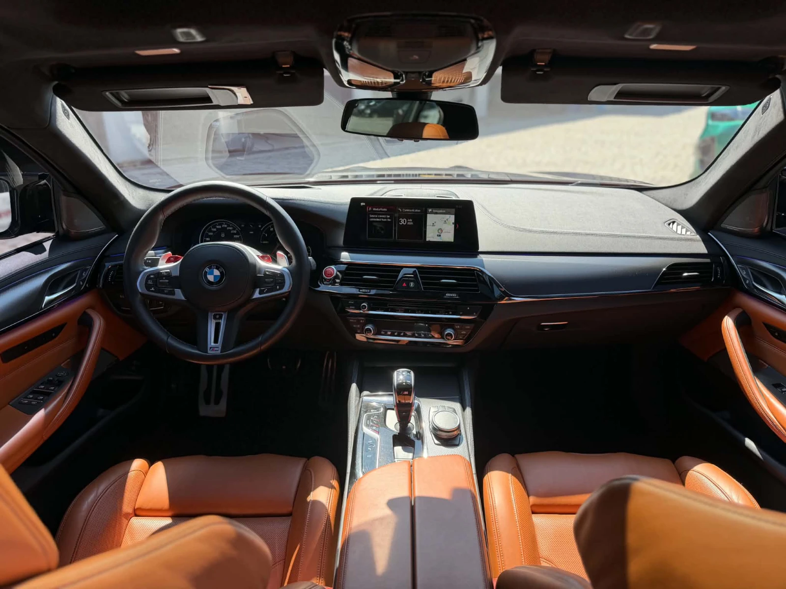BMW M5 F90/Night Vision/3xTV/ACC/ALL, снимка 11 - Автомобили и джипове - 55158528