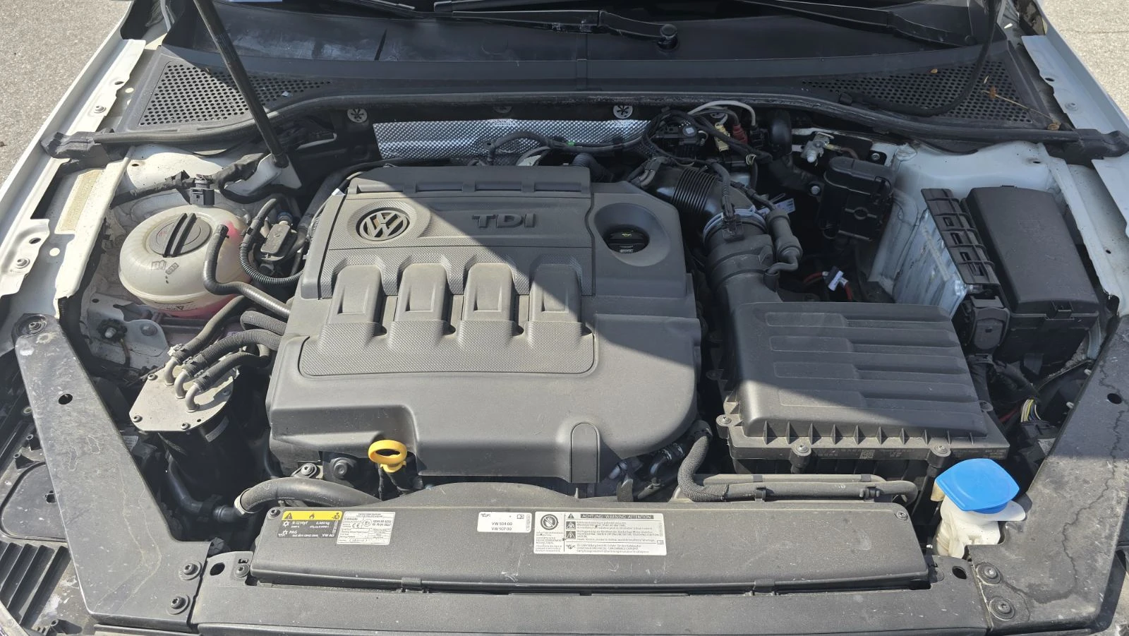 VW Passat 2.0TDI 190 R-Line 4motion, снимка 11 - Автомобили и джипове - 55333513