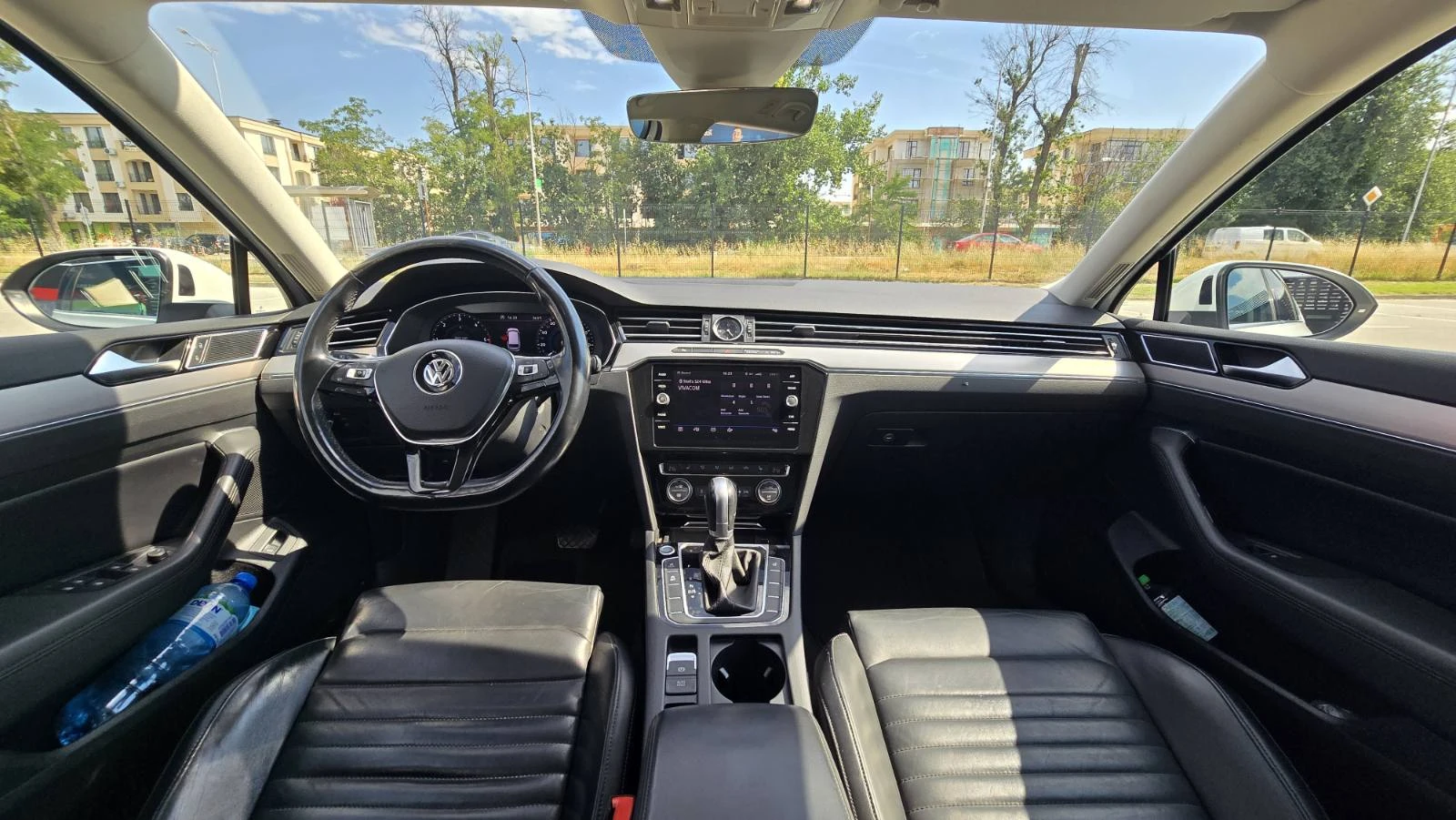 VW Passat 2.0TDI 190 R-Line 4motion, снимка 8 - Автомобили и джипове - 55333513