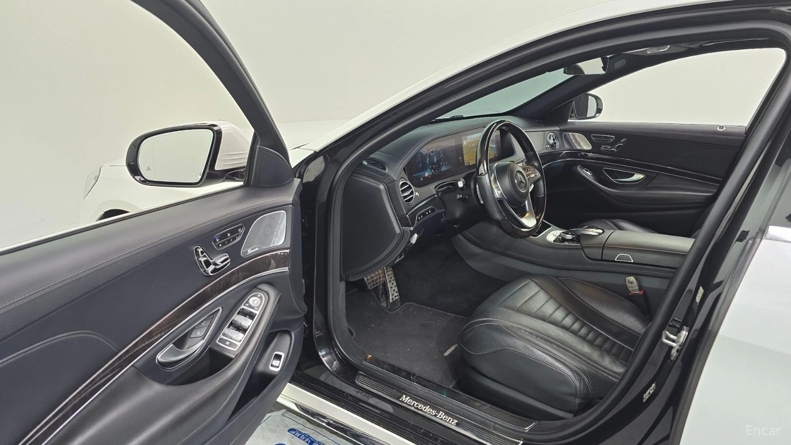 Mercedes-Benz S 400 D LONG 4MATIC Автокредит Цена до България, снимка 7 - Автомобили и джипове - 55486022