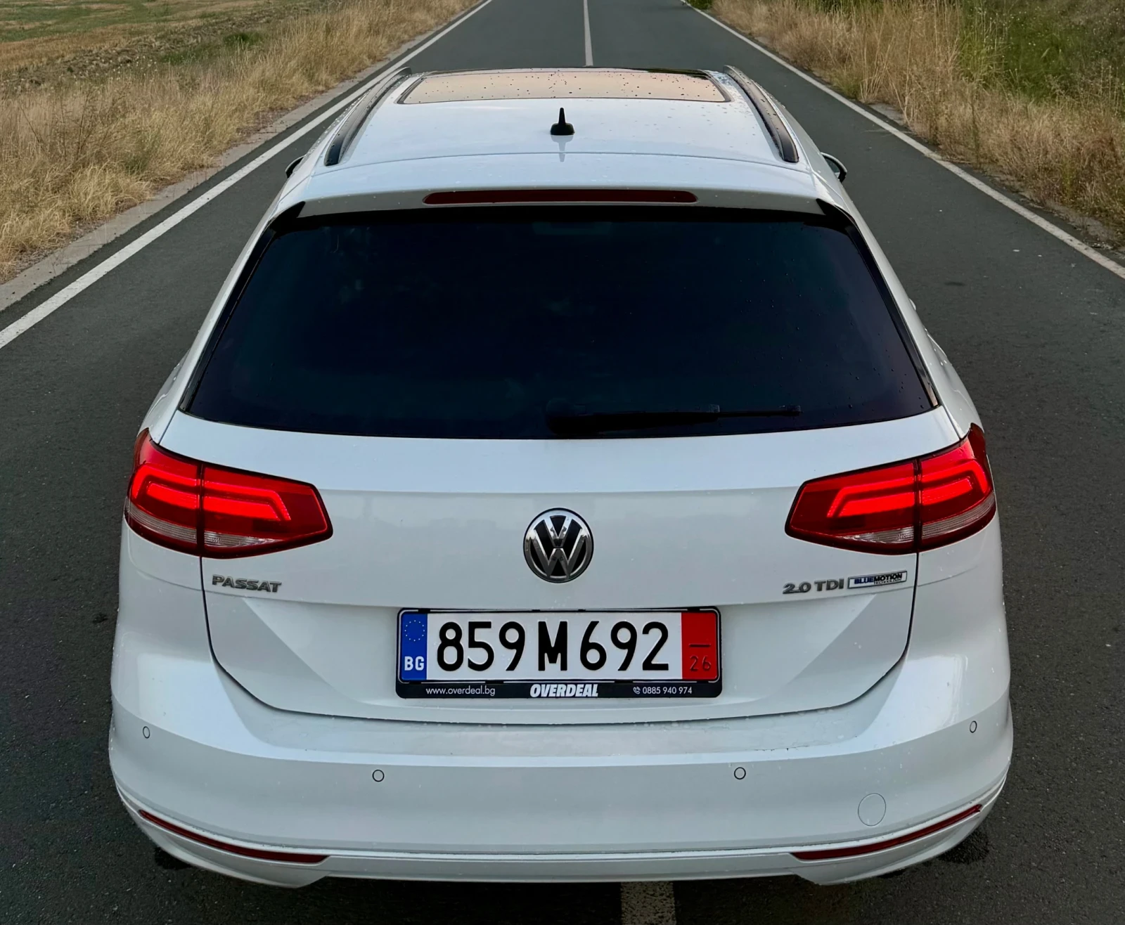 VW Passat Comfortline 2.0TDI DIGITAL | DSG | PANORAMA | NAVI, снимка 5 - Автомобили и джипове - 55824871
