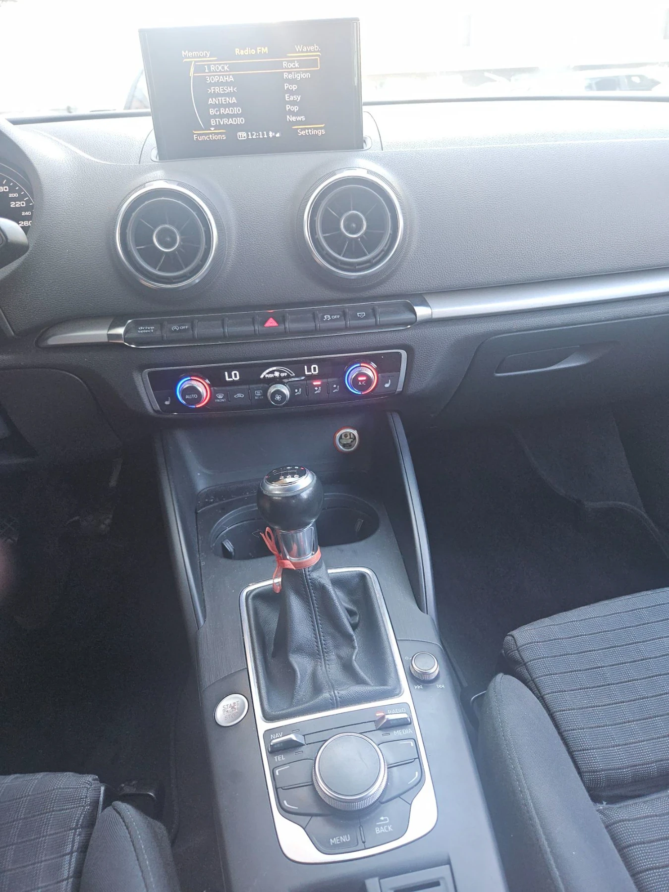 Audi A3 1, 6d, 105hp, снимка 12 - Автомобили и джипове - 55874982