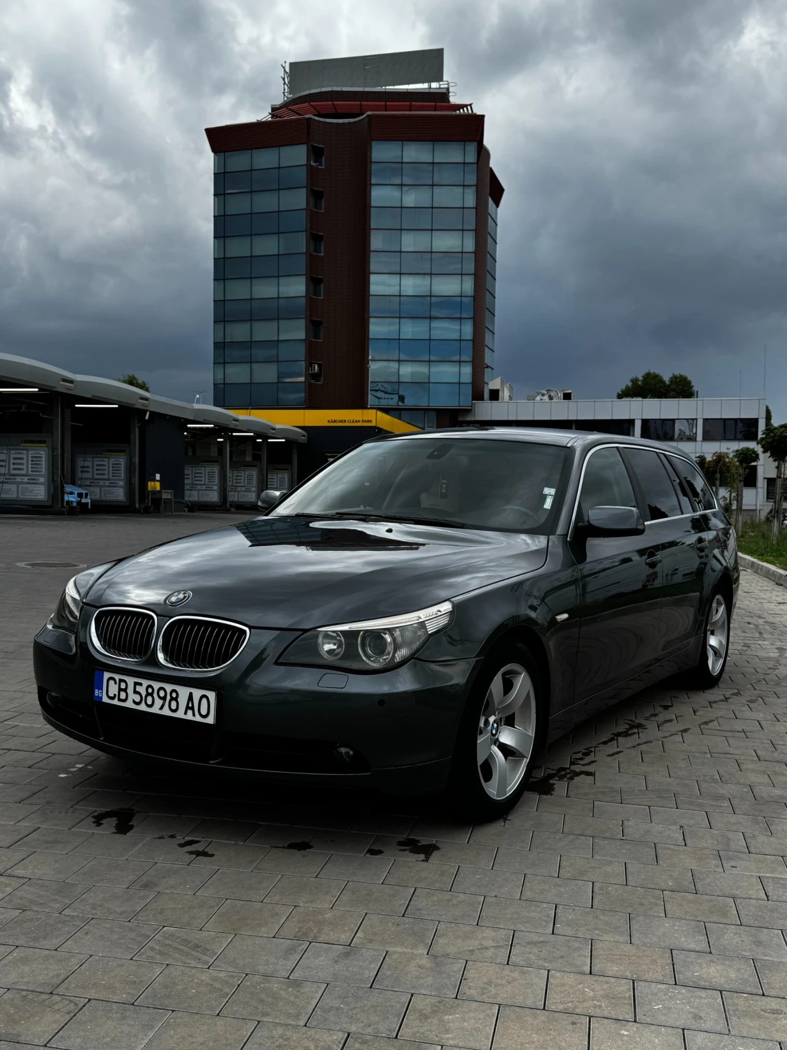 BMW 530