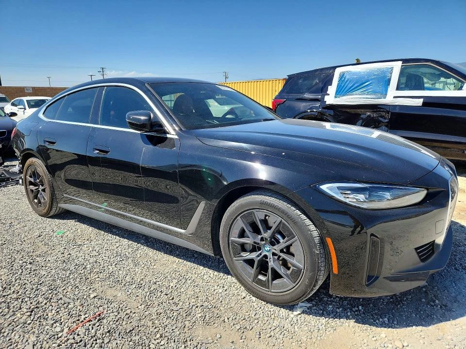 BMW i4 EDRIVE 40, снимка 4 - Автомобили и джипове - 56375677