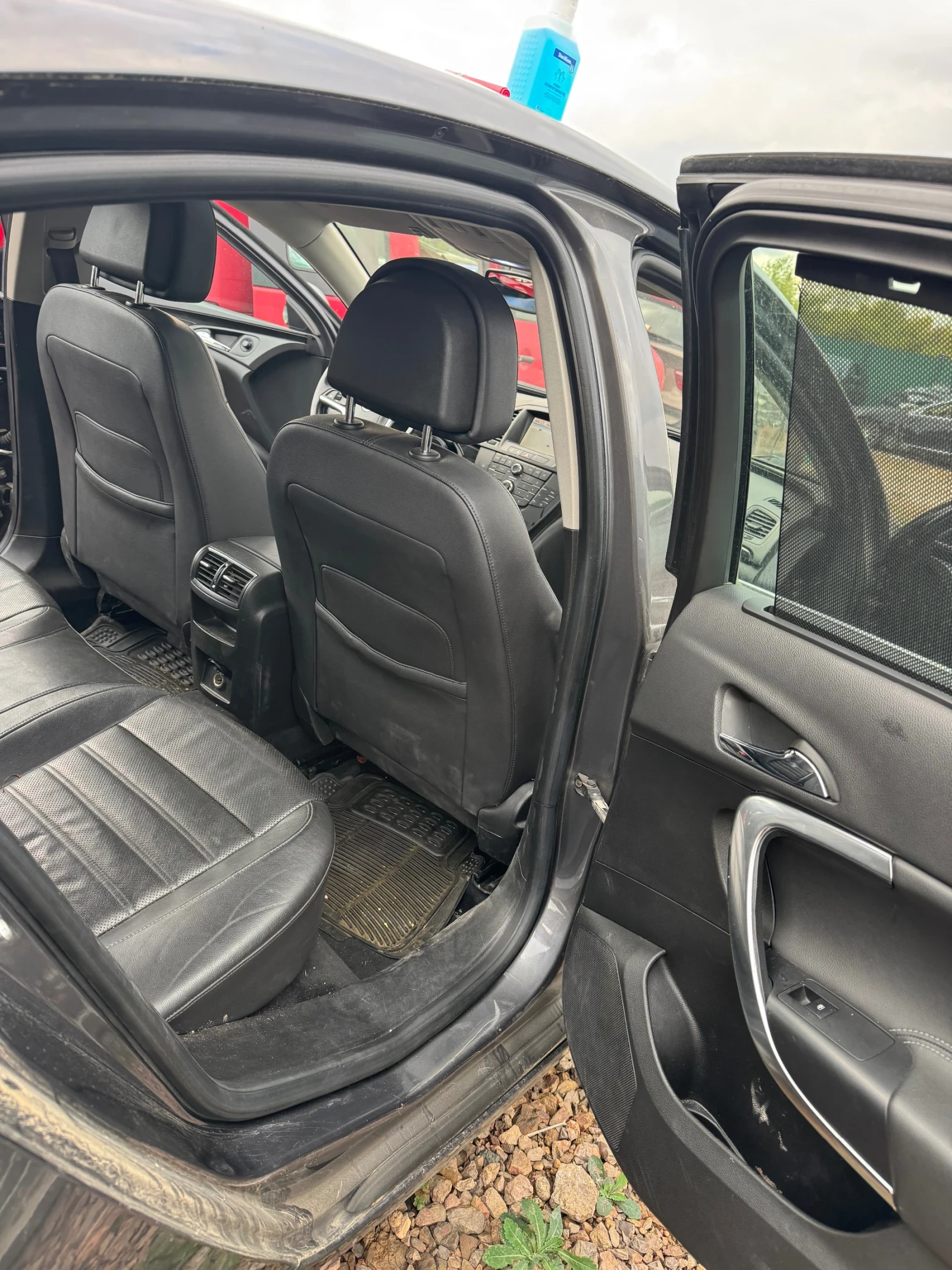 Opel Insignia, снимка 6 - Автомобили и джипове - 56621439