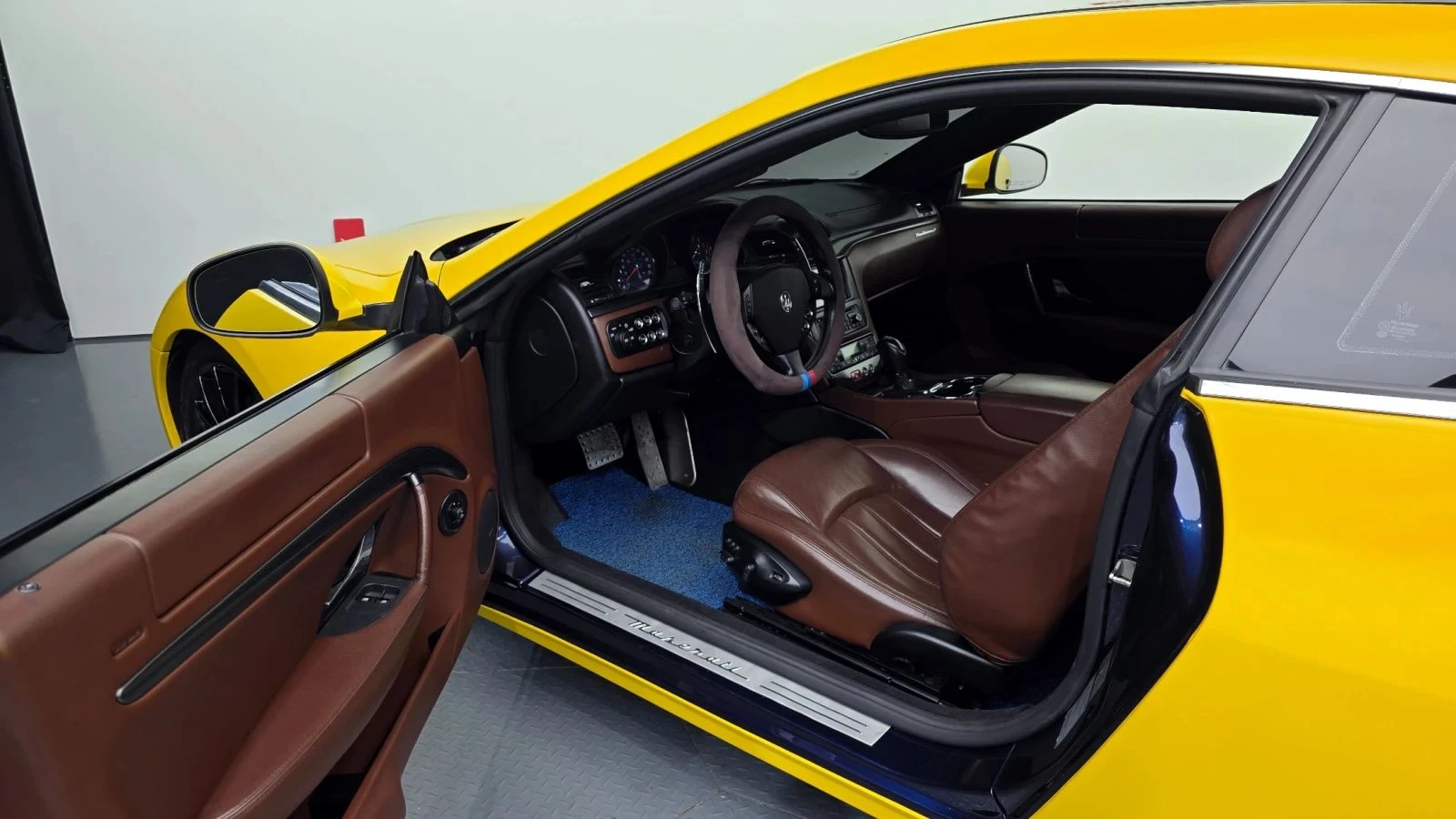 Maserati GranTurismo, снимка 10 - Автомобили и джипове - 56685420