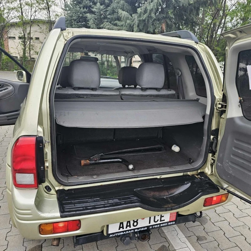 Suzuki Grand vitara, снимка 14 - Автомобили и джипове - 47025954