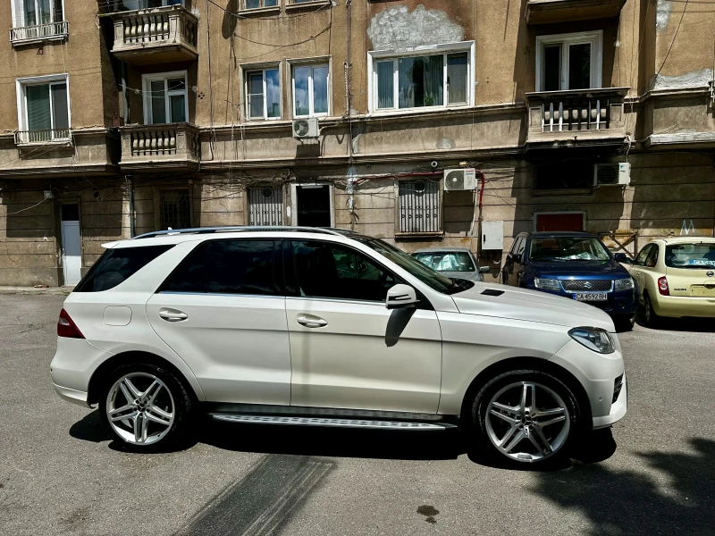 Mercedes-Benz ML 350 AMG line, снимка 3 - Автомобили и джипове - 47342650