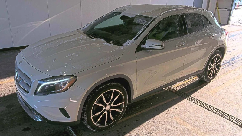 Mercedes-Benz GLA 250, снимка 1 - Автомобили и джипове - 48764381