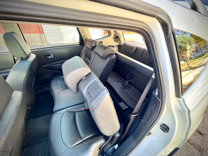Nissan Qashqai + 2, 2.0dci, Автомат, снимка 7 - Автомобили и джипове - 52572371