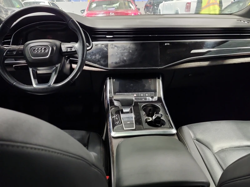 Audi Q8 * PROGRESSIV * CARFAX * ЦЕНА ДО БЪЛГАРИЯ, снимка 9 - Автомобили и джипове - 53190499