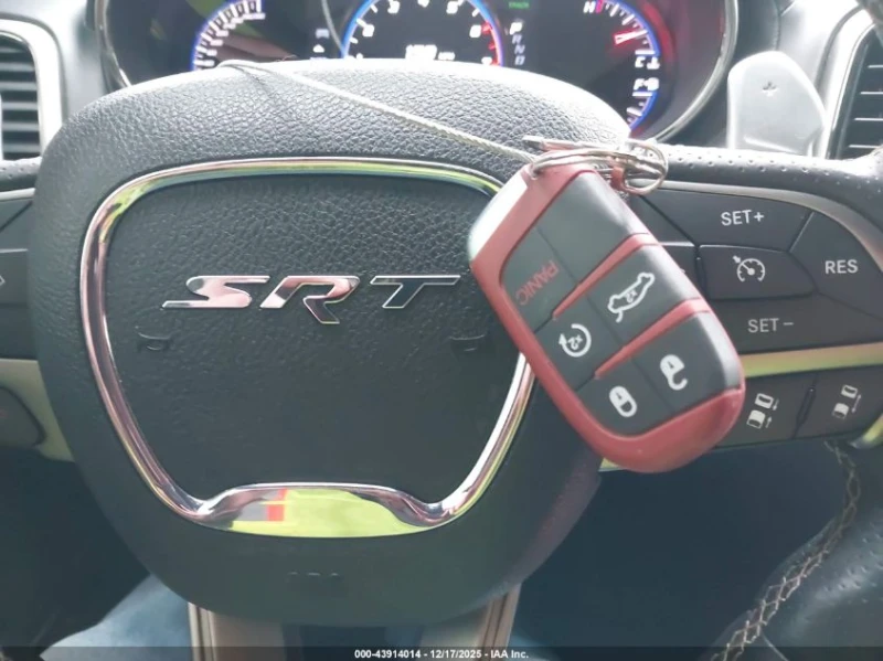 Jeep Grand cherokee Srt, снимка 11 - Автомобили и джипове - 53466505