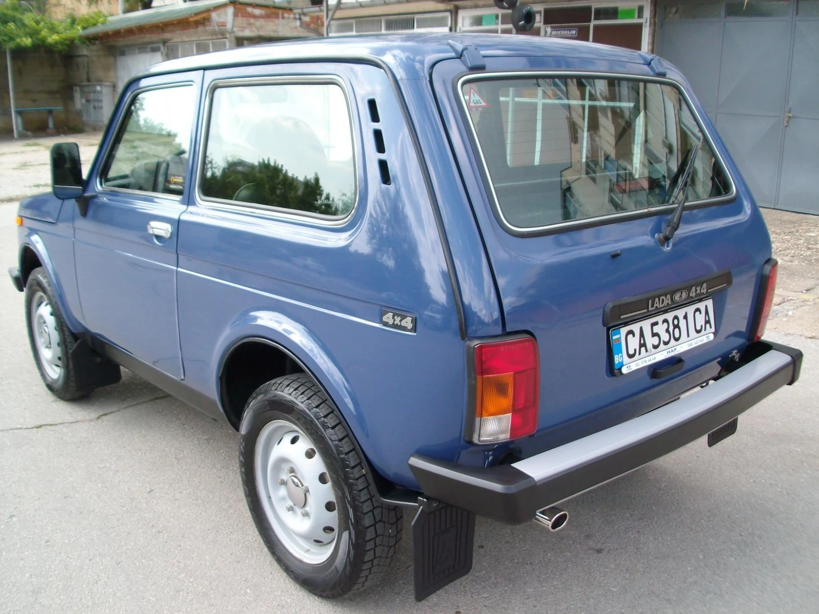 Lada Niva 1.7i 21 000 km KATO NOVA - изображение 7