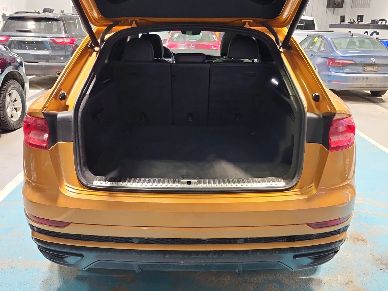 Audi Q8 * PROGRESSIV * CARFAX * ���� �� �������� | Mobile.bg � ����������� 12