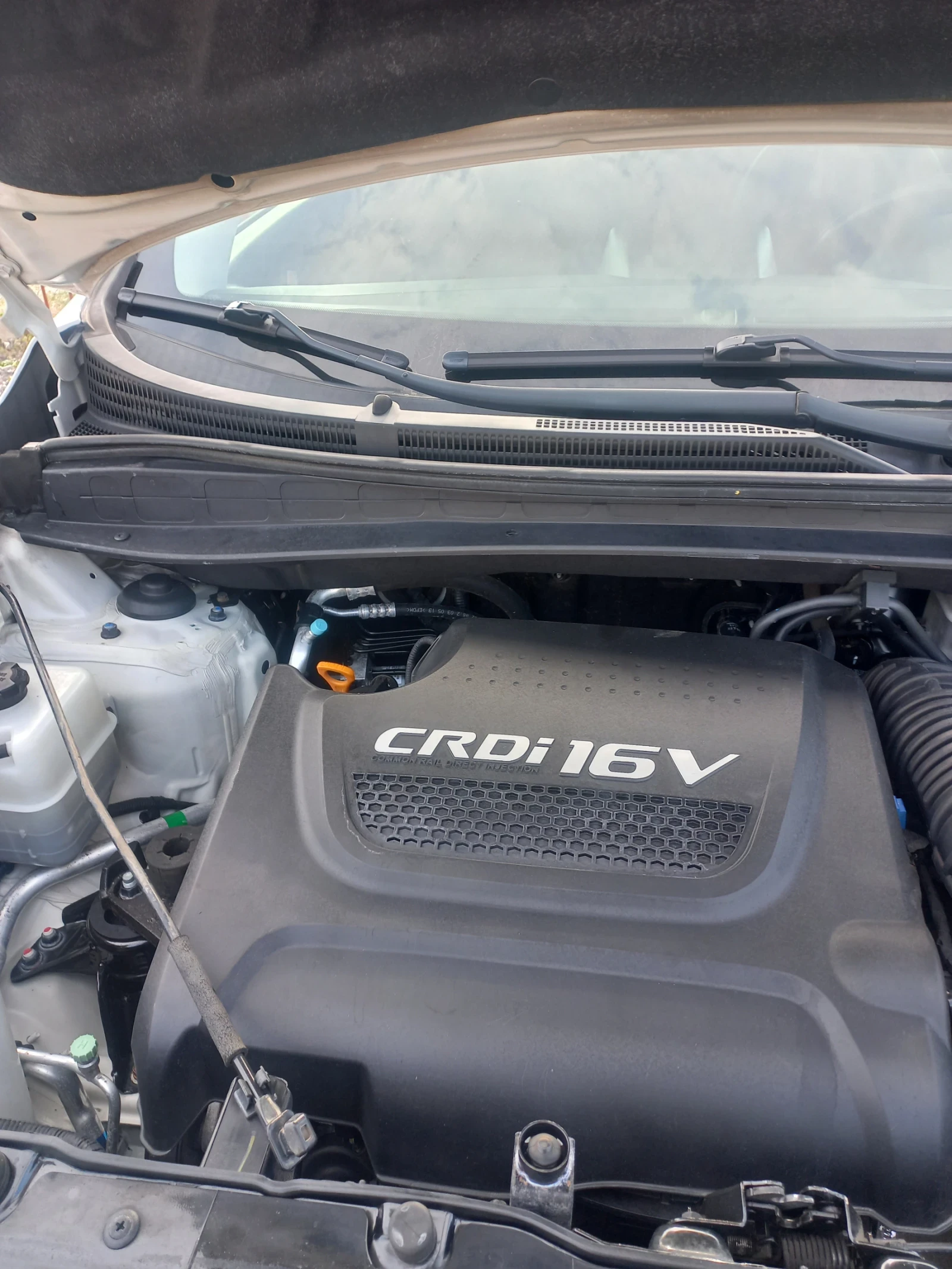 Hyundai IX35 2, 0 CRDI 4WD, снимка 13 - Автомобили и джипове - 54012319